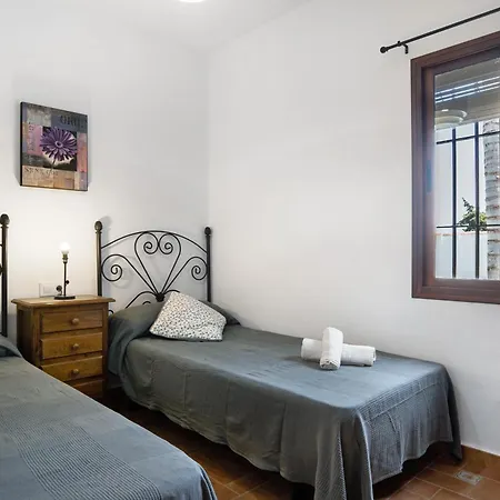 Casa Ale Holiday home *